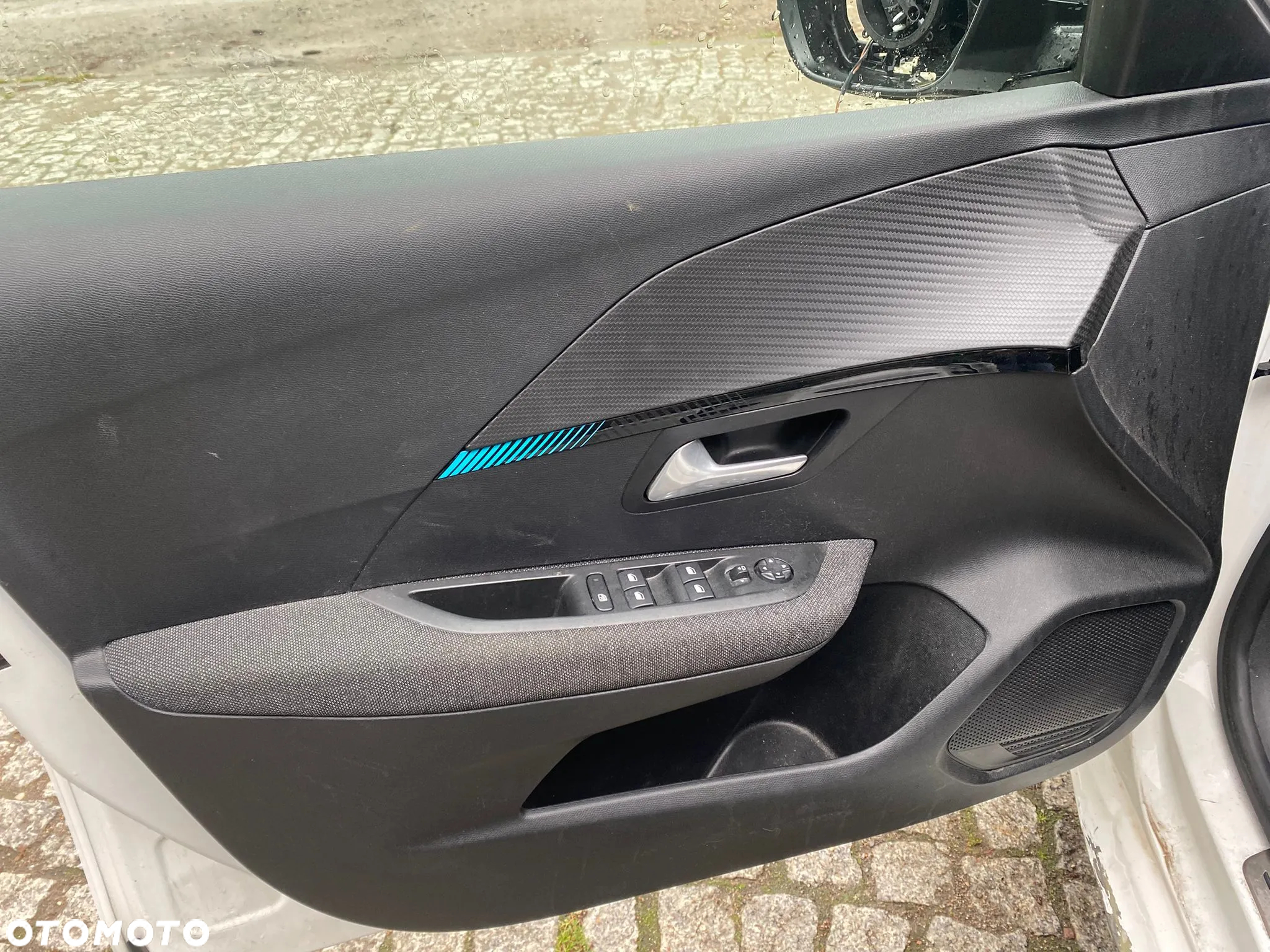 Peugeot 208 1.2 PureTech Active S&S EAT8 - 18