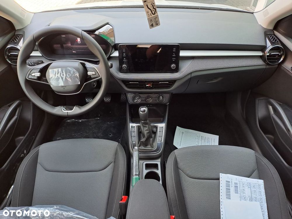 Skoda Fabia 1.0 TSI Drive - 8