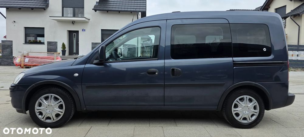 Opel Combo Tour - 9