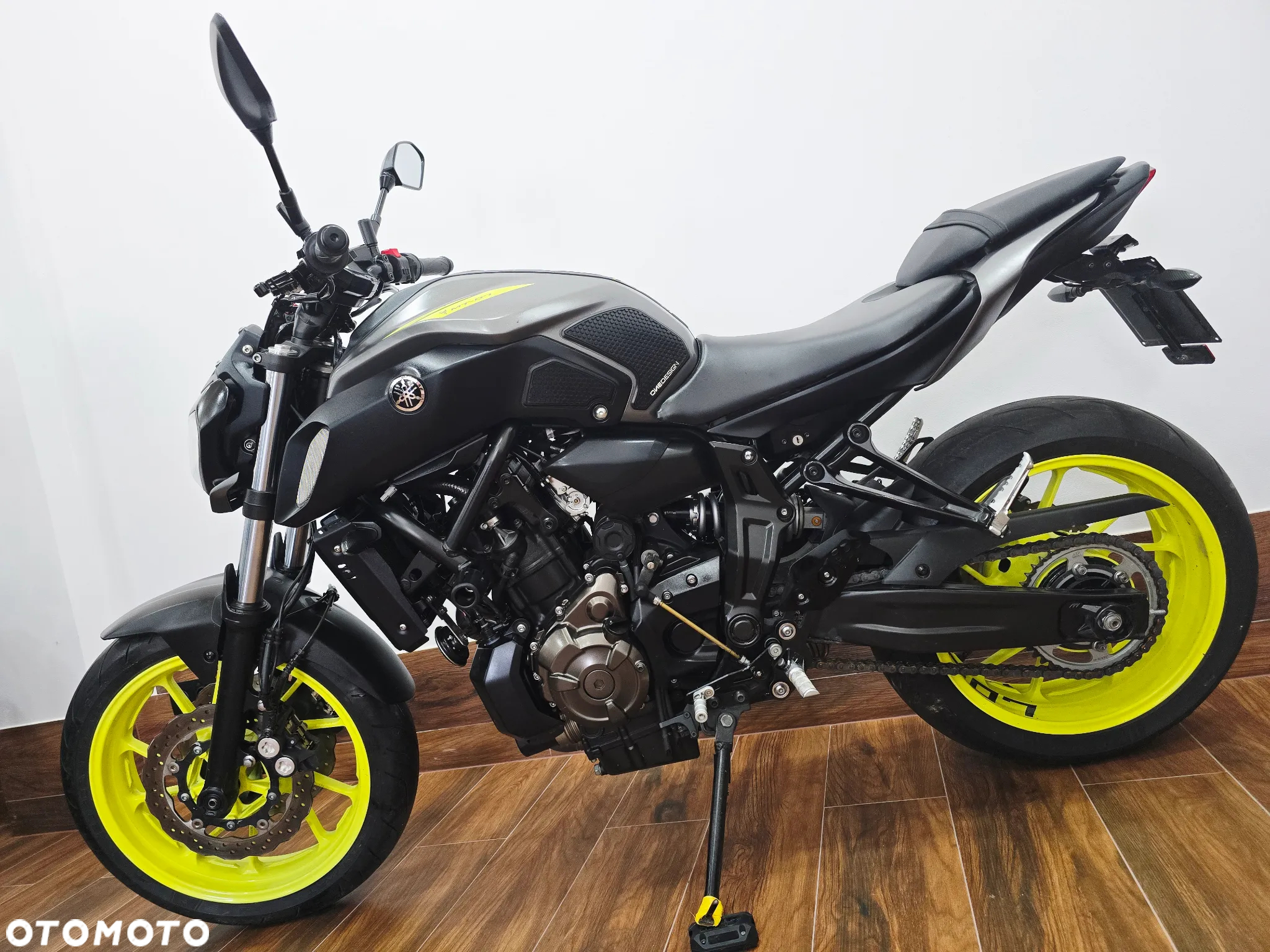 Yamaha MT - 2
