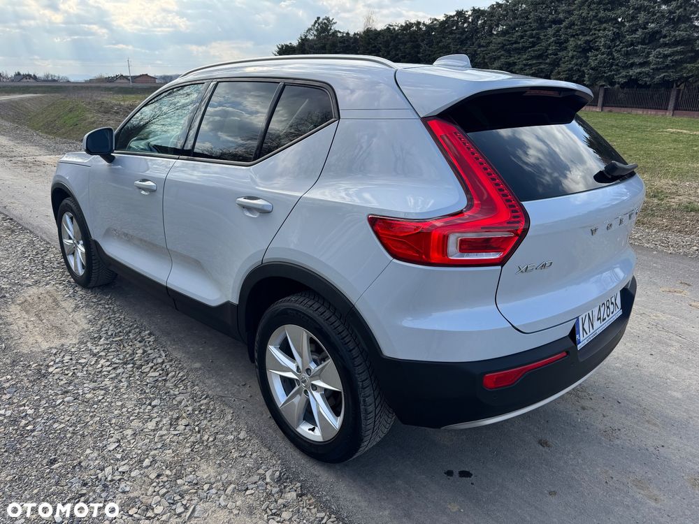 Volvo XC 40 T5 AWD Momentum - 11