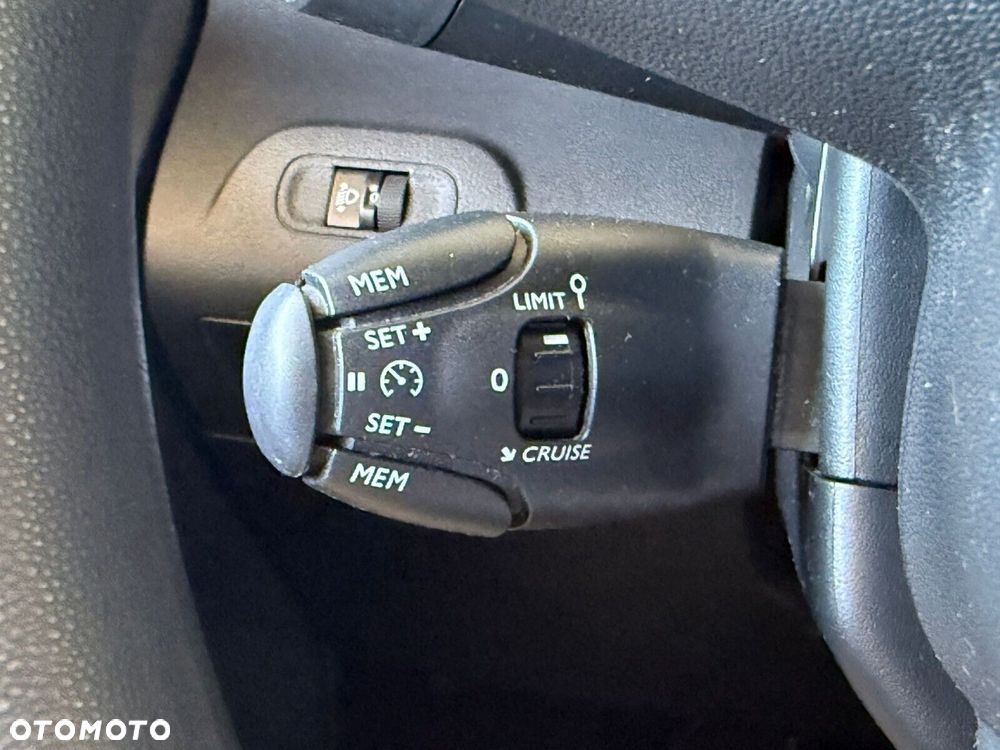 Citroën Berlingo XL 1.2 PureTech Live Pack S&S - 21