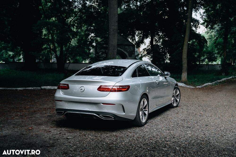 Mercedes-Benz E 220 d 4MATIC - 2