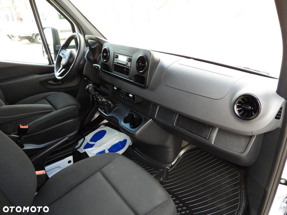 Mercedes-Benz SPRINTER 317 PLANDEKA WINDA 8 PALET WEBASTO TEMPOMAT KLIMATYZACJA  170KM - 36