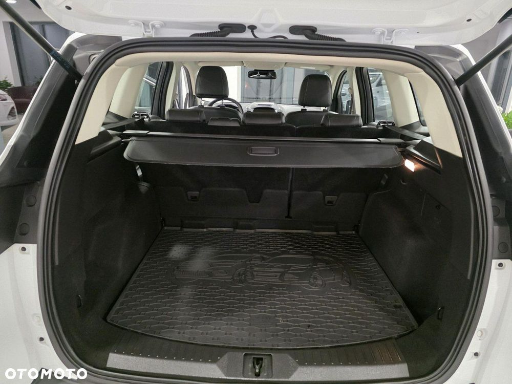 Ford Kuga 2.0 TDCi 4x4 Titanium - 14