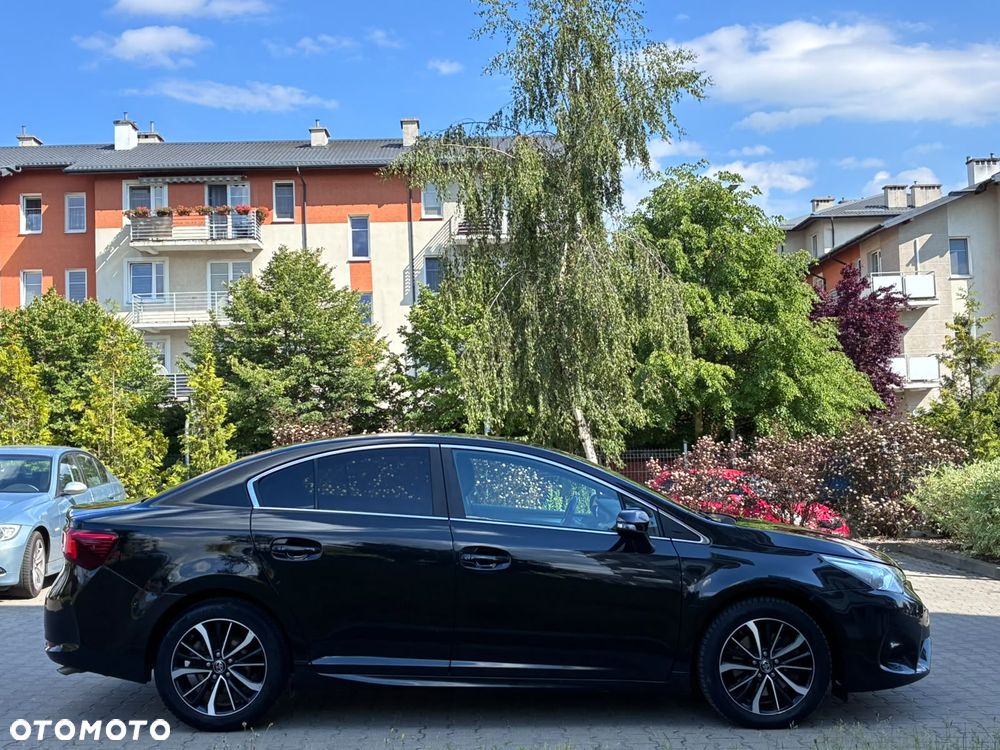 Toyota Avensis 2.0 D-4D Premium - 4