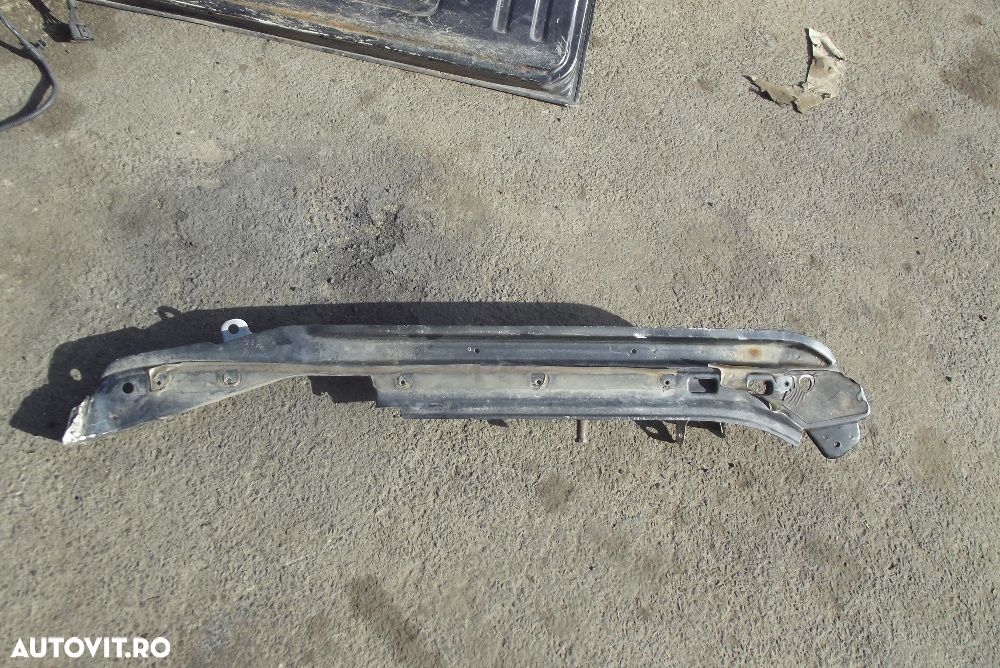 Traversa capota VW Touareg 2002-2010 semiaripa dezmembrez VW Touareg - 2