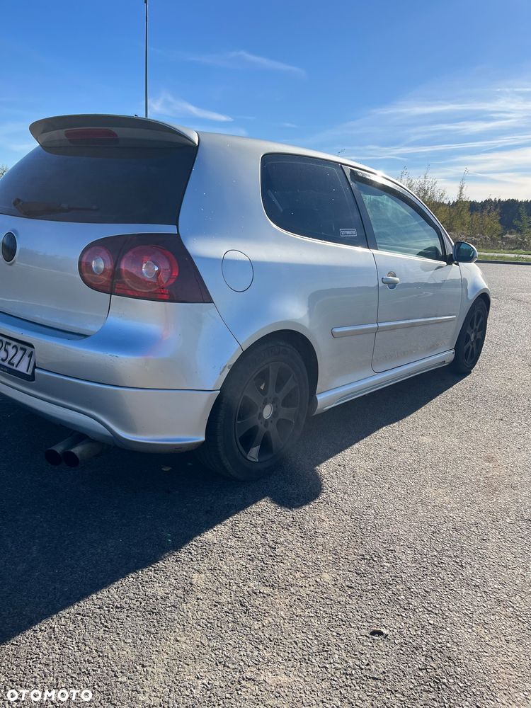 Volkswagen Golf V 1.6 FSI Sportline - 4