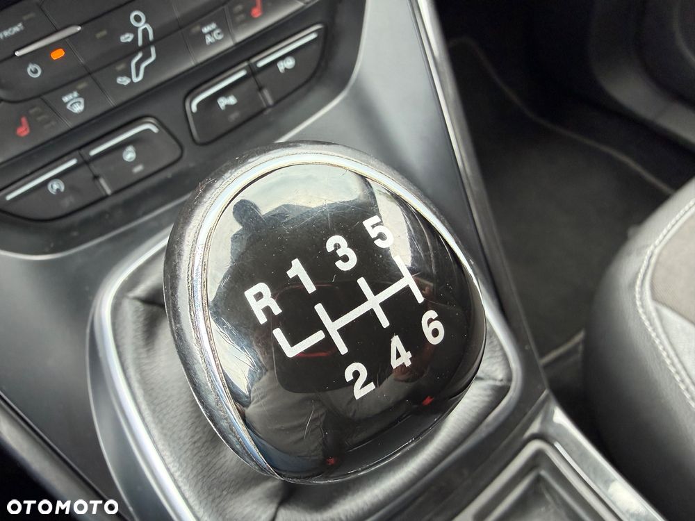 Ford Kuga 1.5 EcoBoost 2x4 Cool & Connect - 12