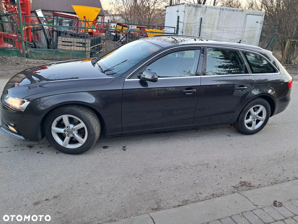 Audi A4 Avant 2.0 TDI DPF Attraction - 9