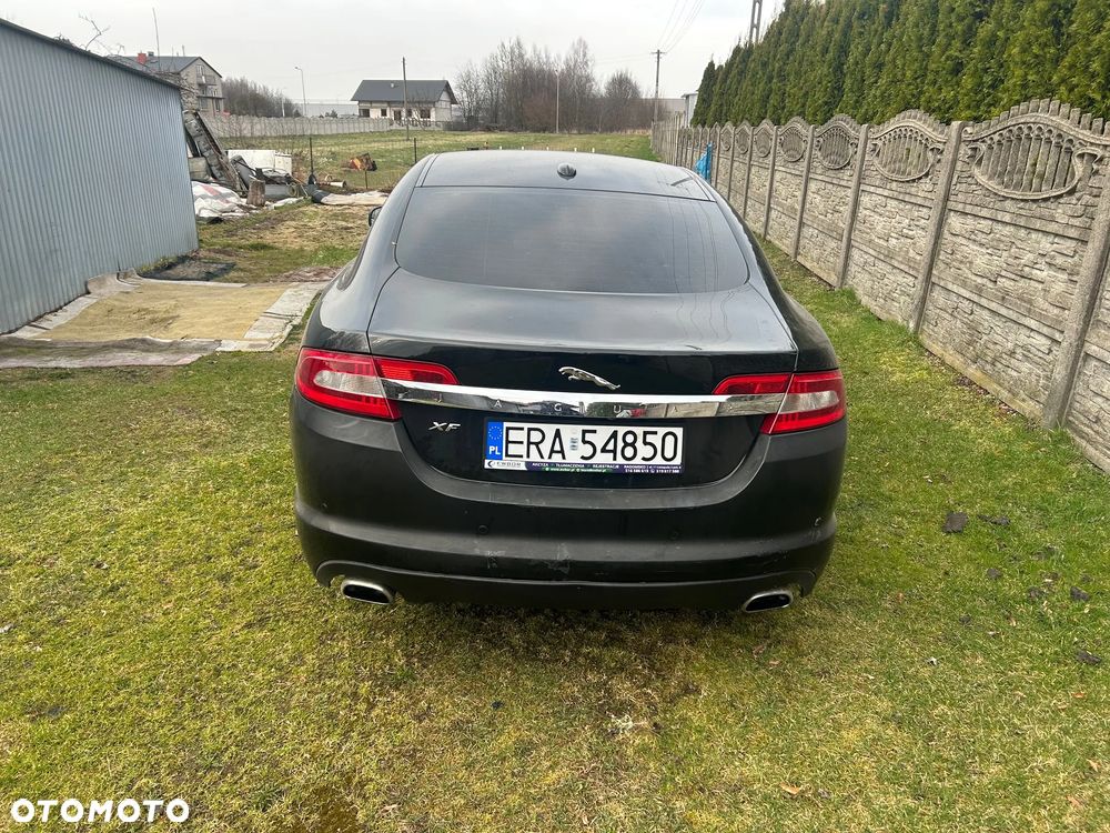 Jaguar XF - 5