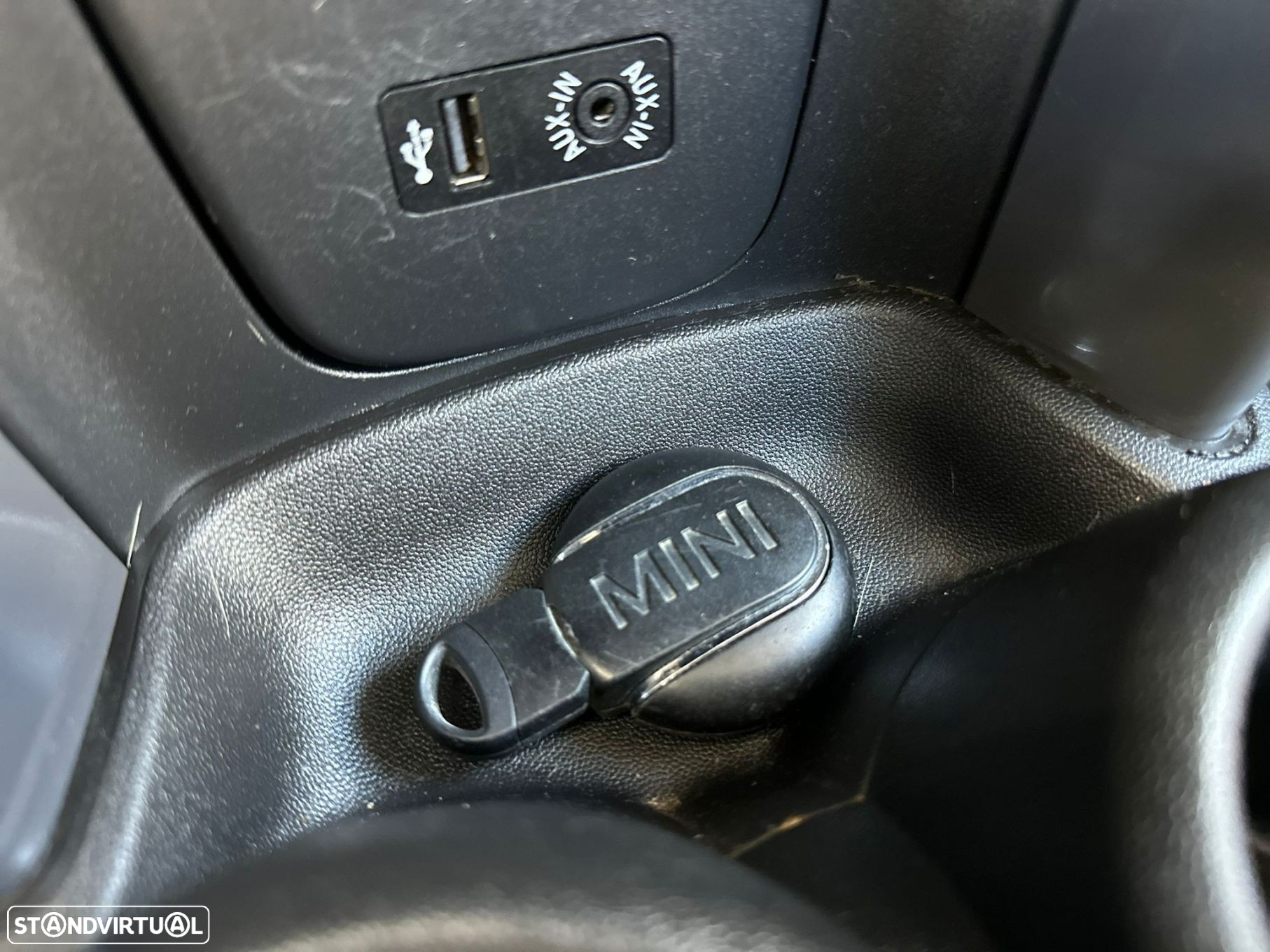 MINI 3 Portas One - 14
