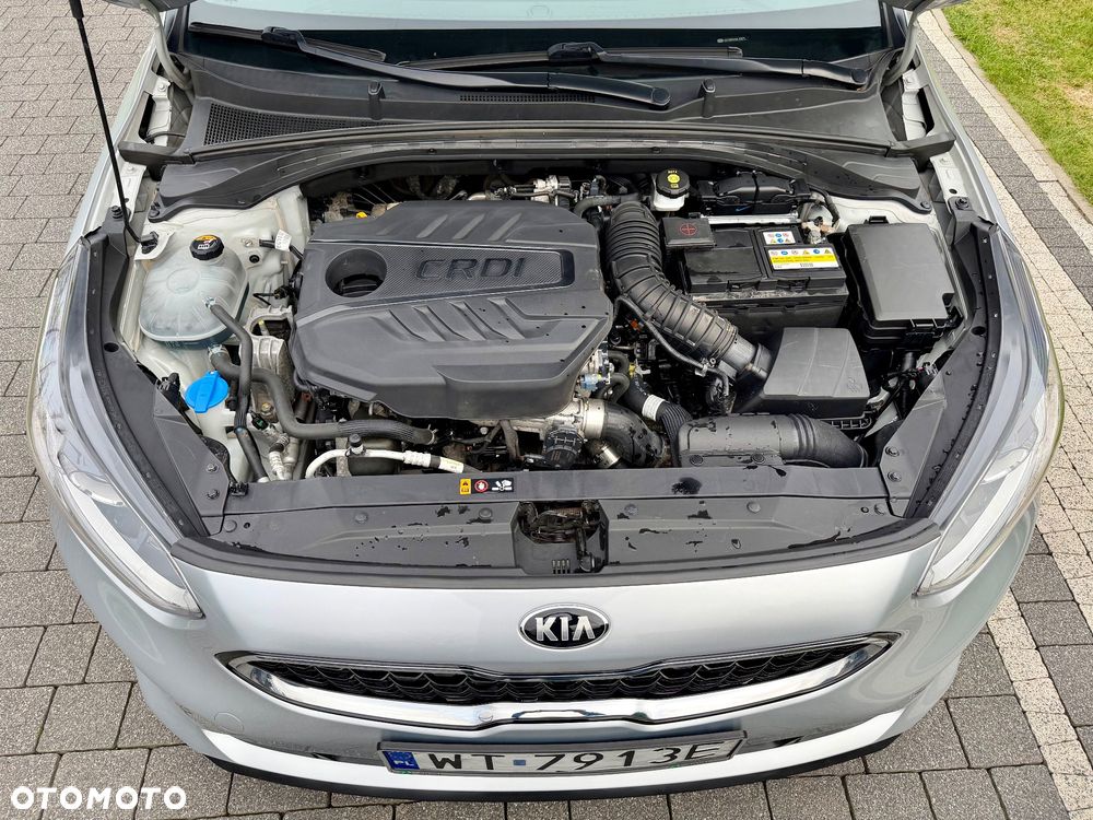 Kia Ceed 1.6 CRDi SCR M - 38