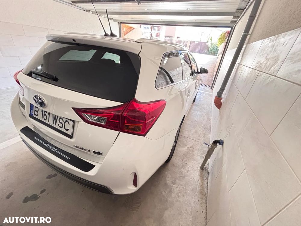 Toyota Auris 1.8 L VVT-i TS Hybrid Luna - 6
