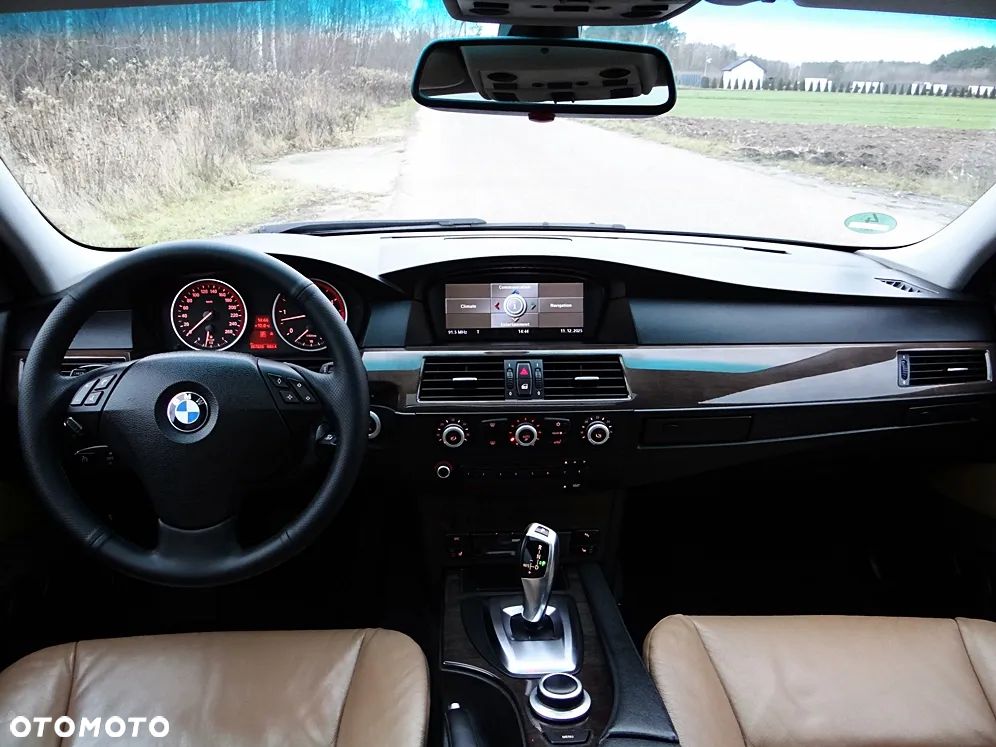 BMW Seria 5 525d Edition Lifestyle - 25