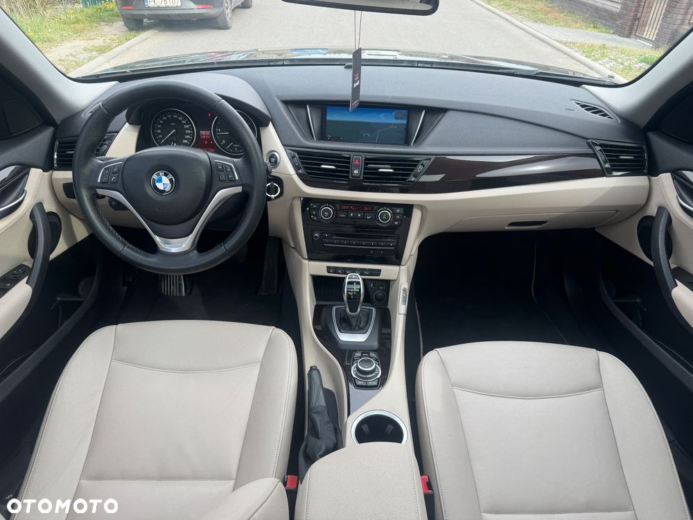 BMW X1 xDrive25d Sport Line - 11