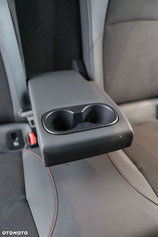 Toyota Corolla 2.0 Hybrid GR Sport Dynamic - 19