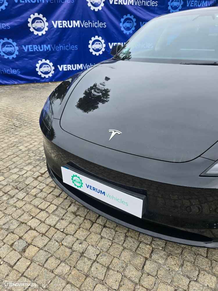 Tesla Model 3 - 9