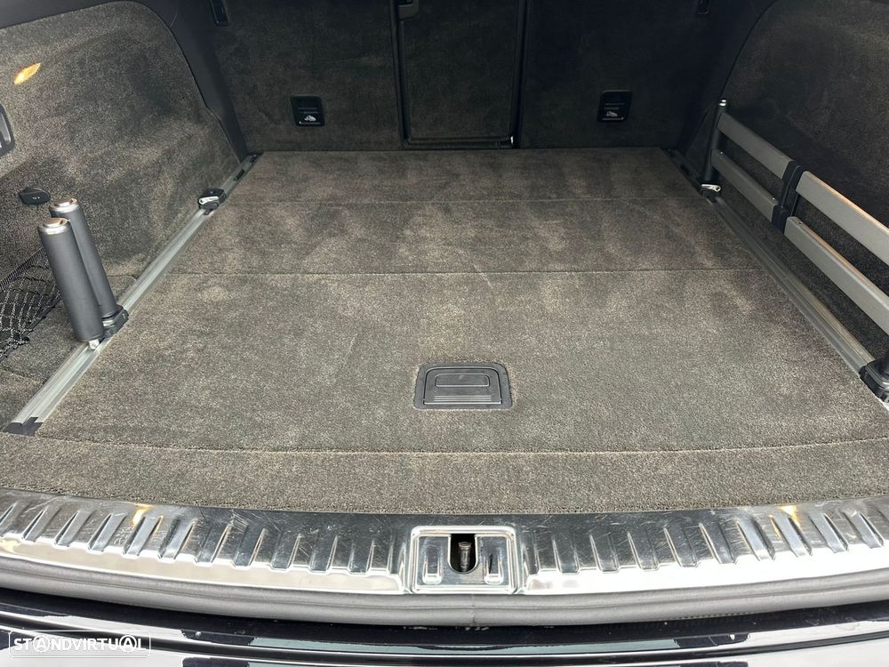 Bentley Bentayga V8 - 38