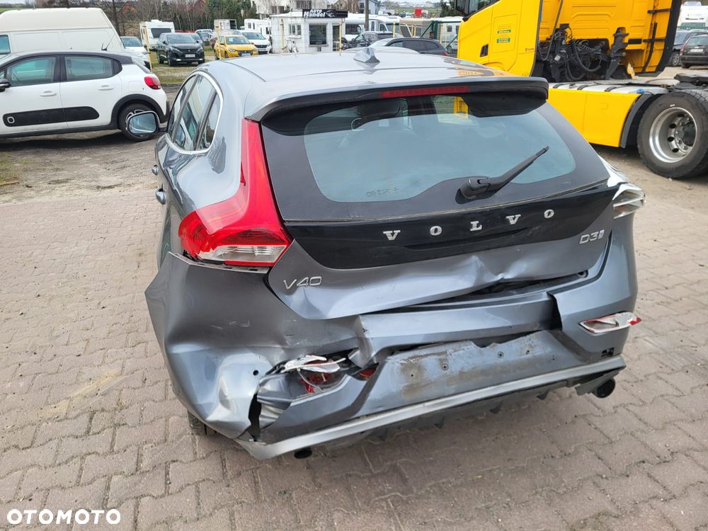 Volvo V40 D3 Geartronic Summum - 12