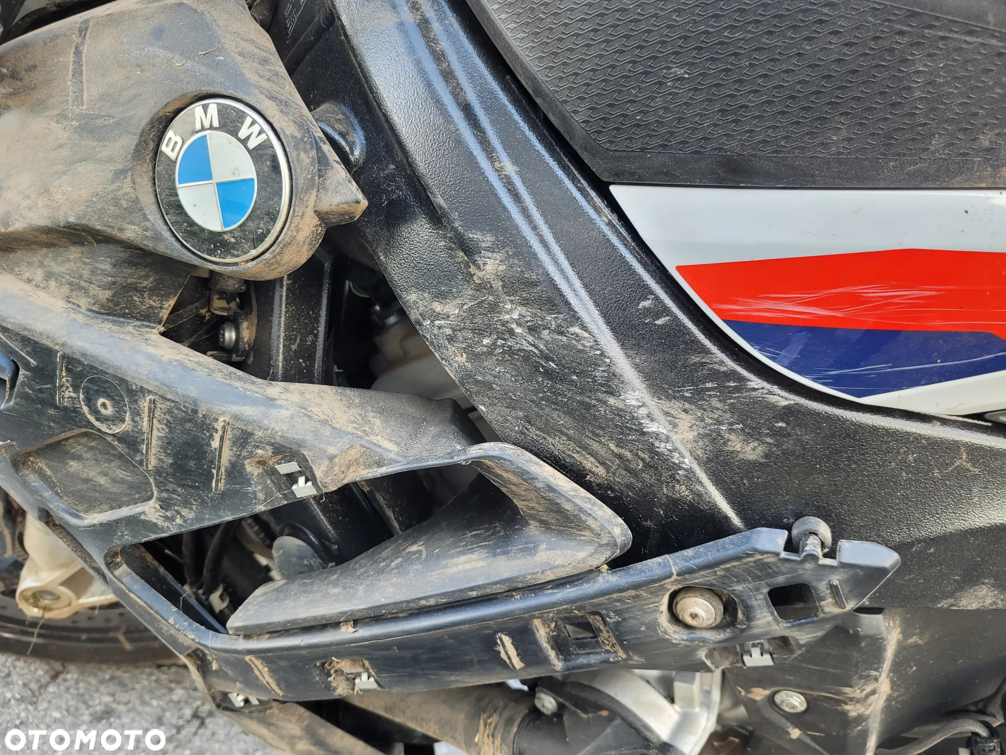 BMW S - 18