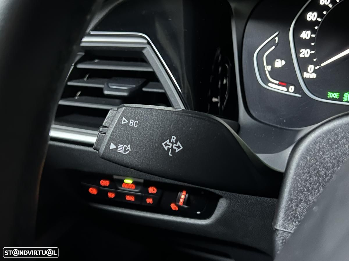 BMW 330 e Touring Corporate Edition Auto - 42