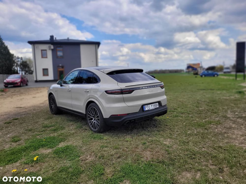 Porsche Cayenne Electric - 9