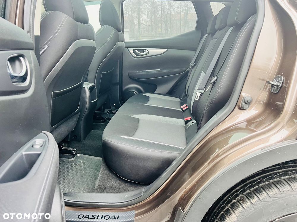 Nissan Qashqai 1.2 DIG-T N-Connecta - 28