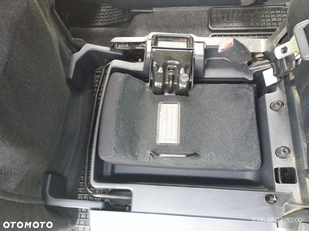 Mazda 5 2.0 Exclusive - 24