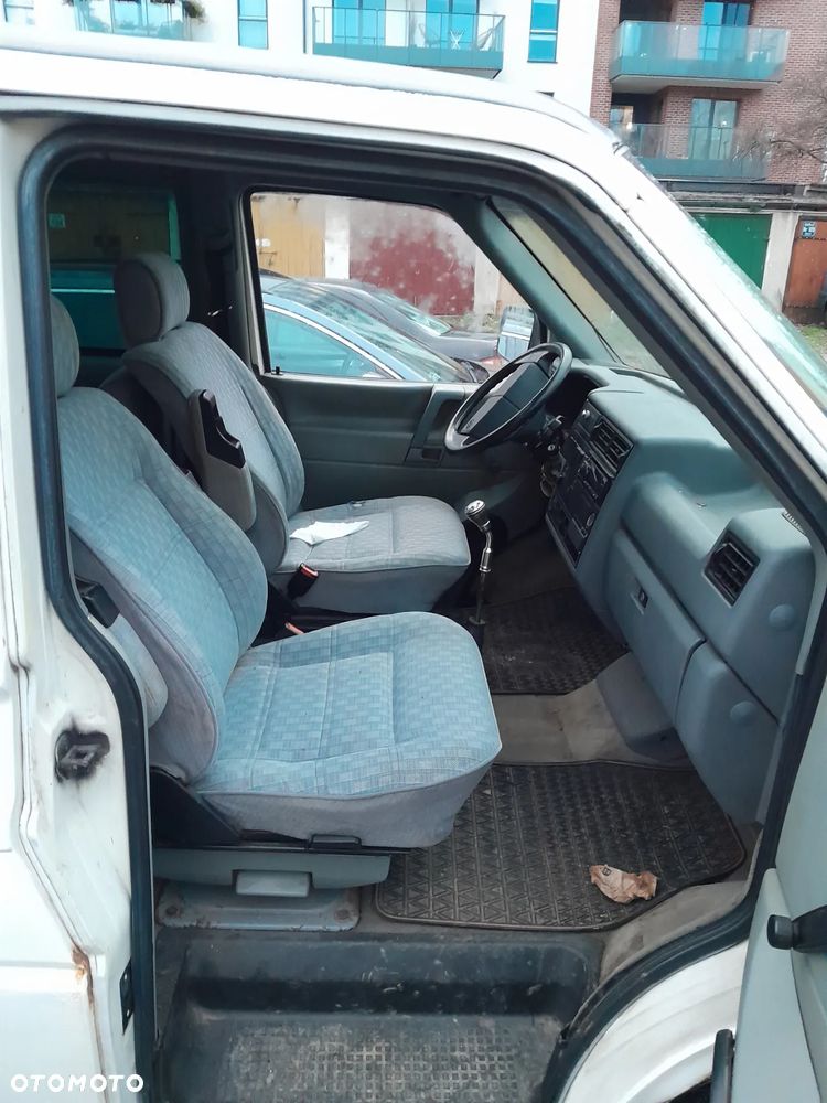 Volkswagen Multivan - 5