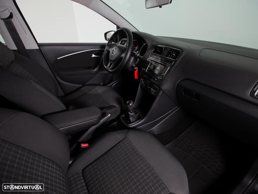 VW Polo 1.4 TDI (Blue Motion ) Highline - 9