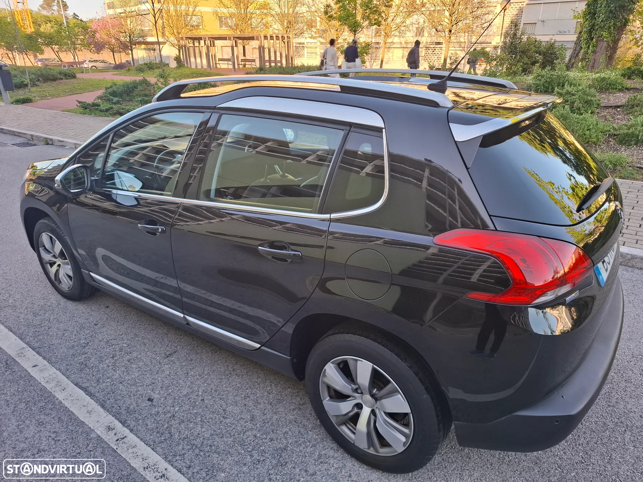 Peugeot 2008 1.2 PureTech Crossway - 5