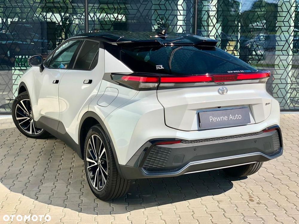 Toyota C-HR - 11