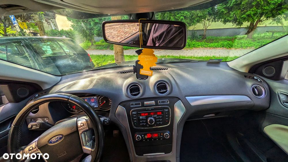 Ford Mondeo 2.0 FF Titanium - 18