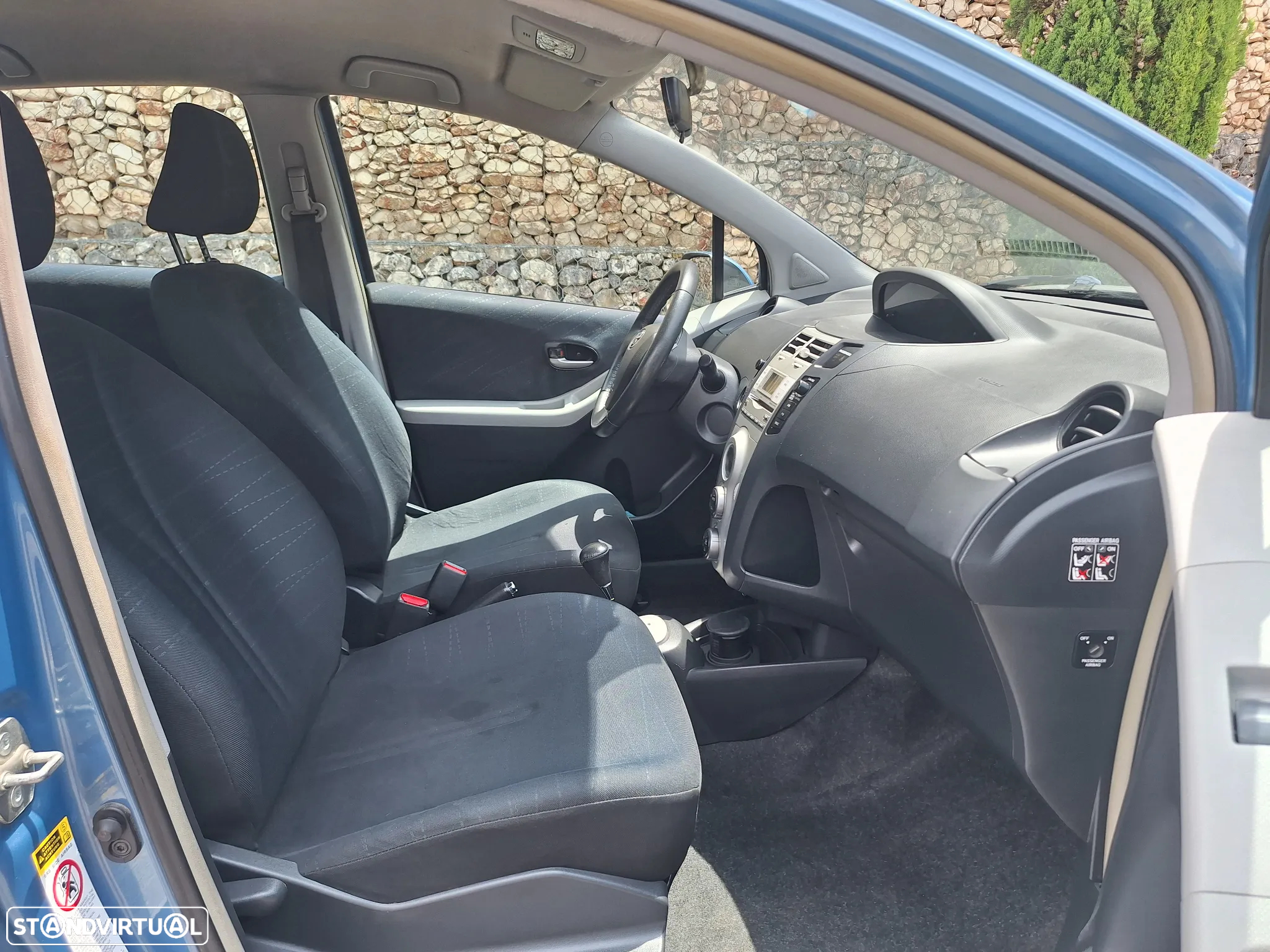 Toyota Yaris 1.0 VVT-i Sol High Pack MMT - 6