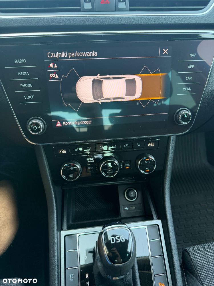 Skoda Superb 2.0 TSI DSG Style - 17