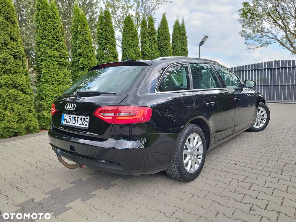 Audi A4 Avant 2.0 TDI DPF quattro S tronic S line Sportpaket - 2