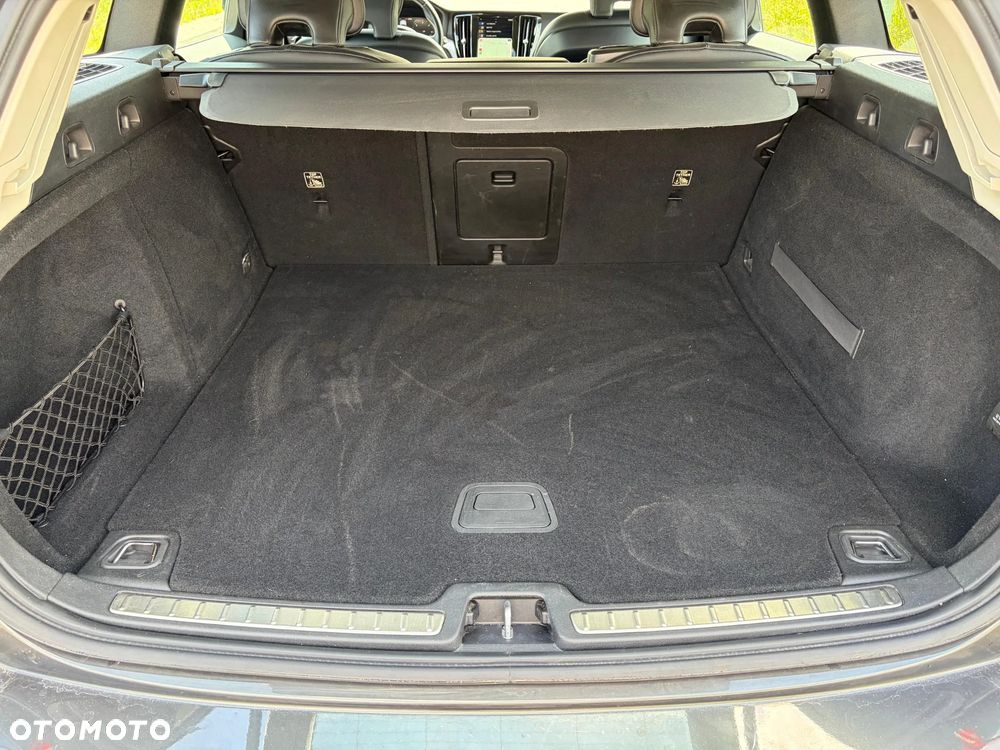 Volvo V60 D3 Momentum Pro - 7