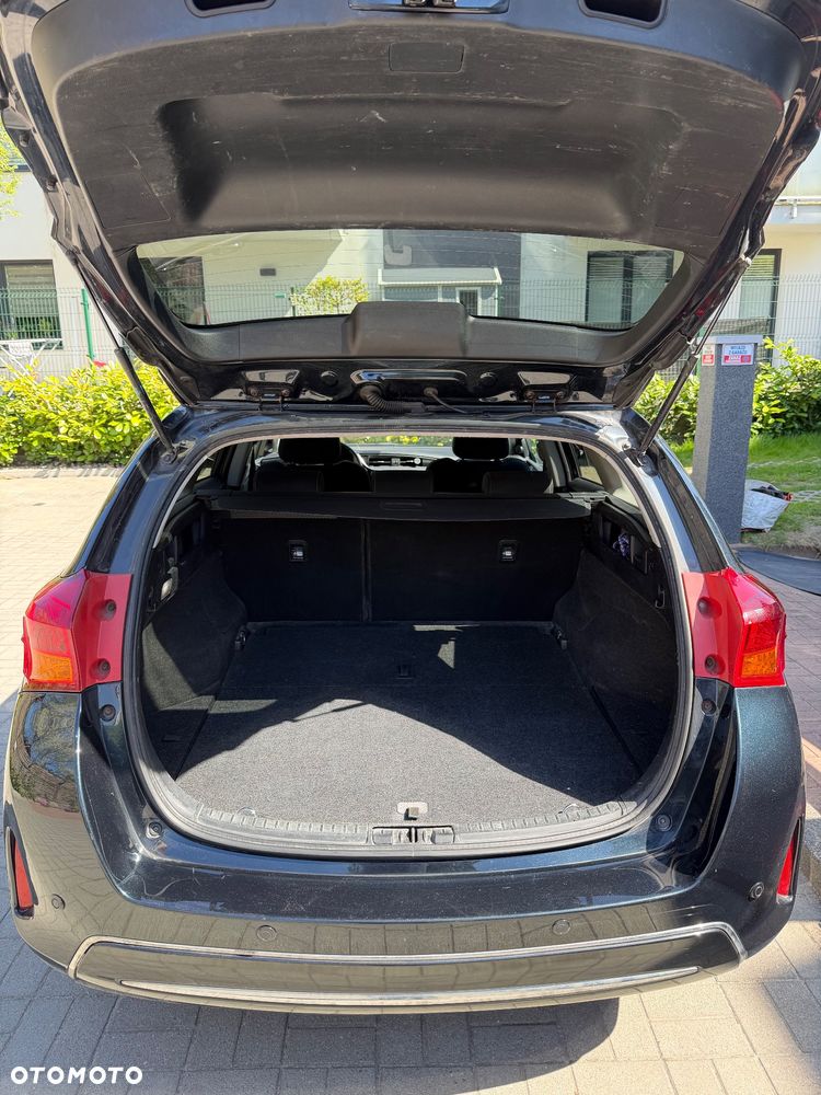 Toyota Auris 1.6 Premium - 15