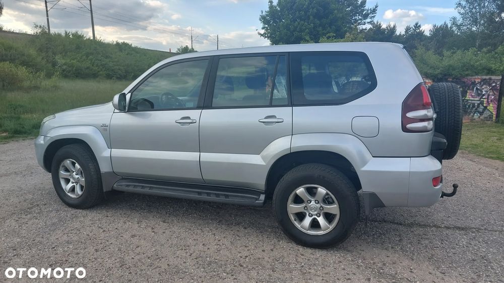 Toyota Land Cruiser 3.0 D Luna - 2