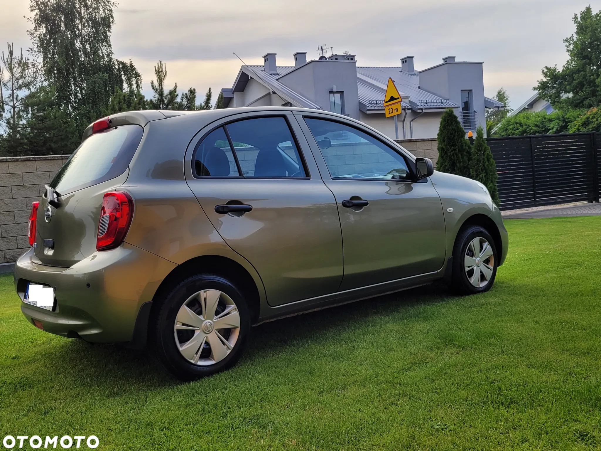 Nissan Micra 1.2 Tekna EU6 - 4