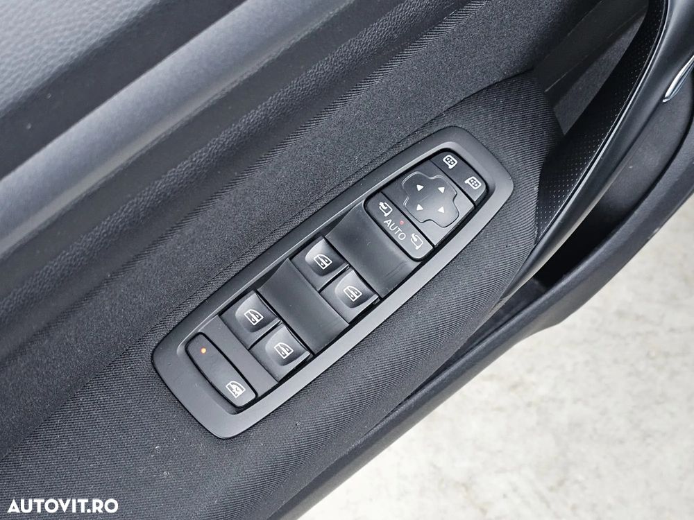 Renault Megane TCe 115 GPF ZEN - 26