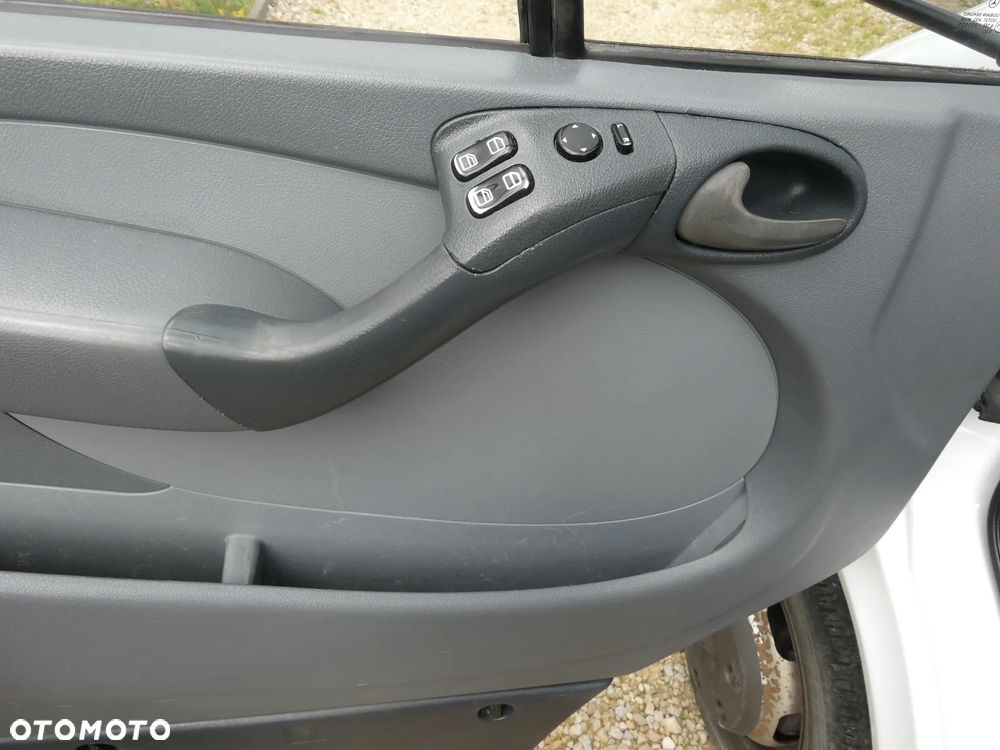 Mercedes-Benz SPRINTER - 23