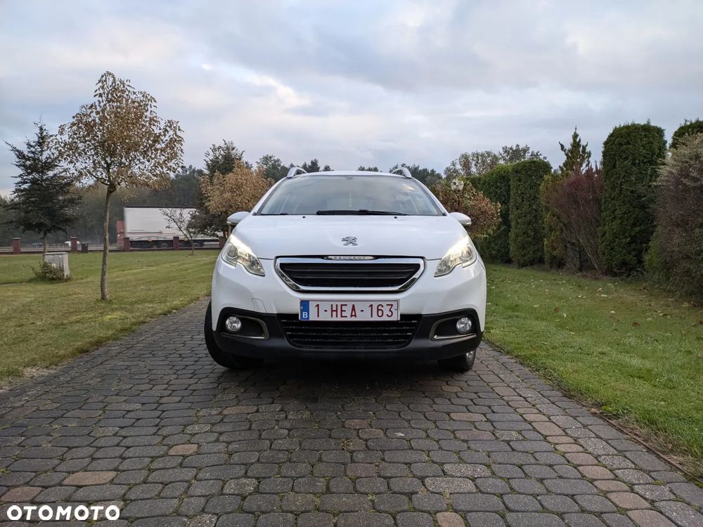 Peugeot 2008 1.2 Pure Tech Signature - 26
