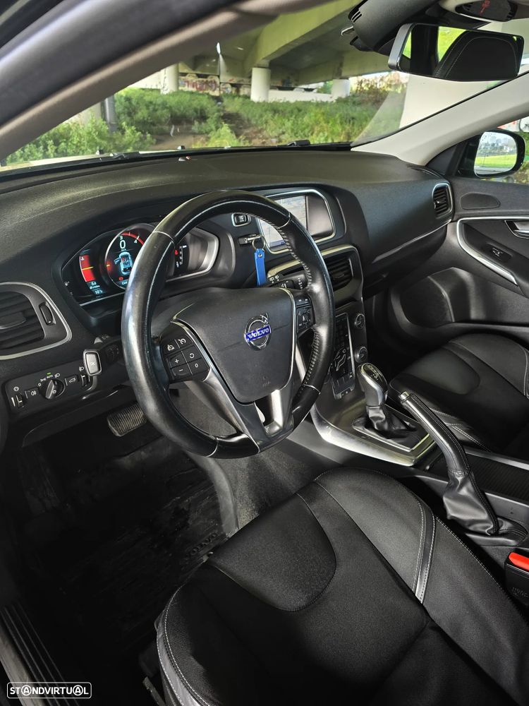 Volvo V40 D2 Powershift Momentum - 10