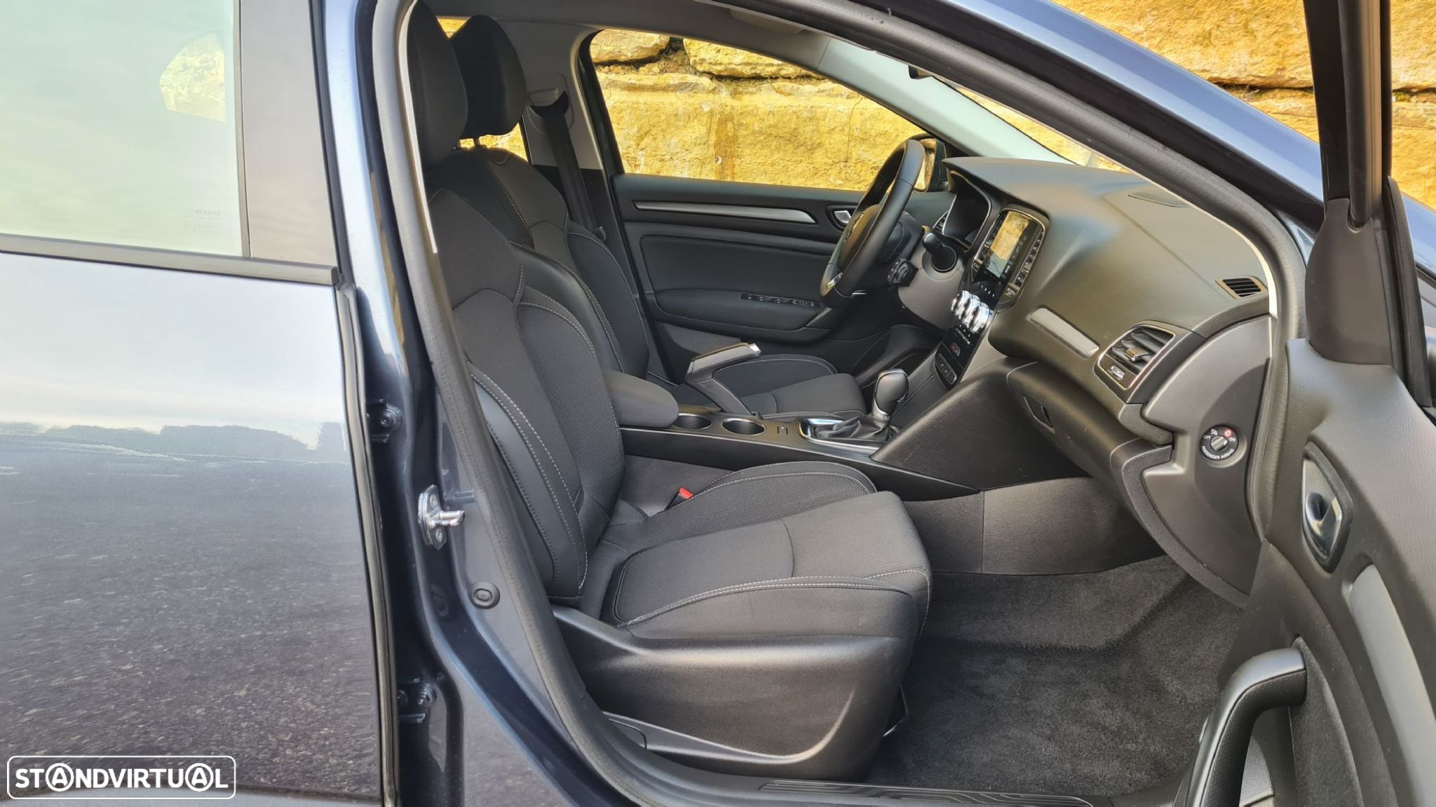 Renault Mégane 1.5 Blue dCi Intens EDC - 40