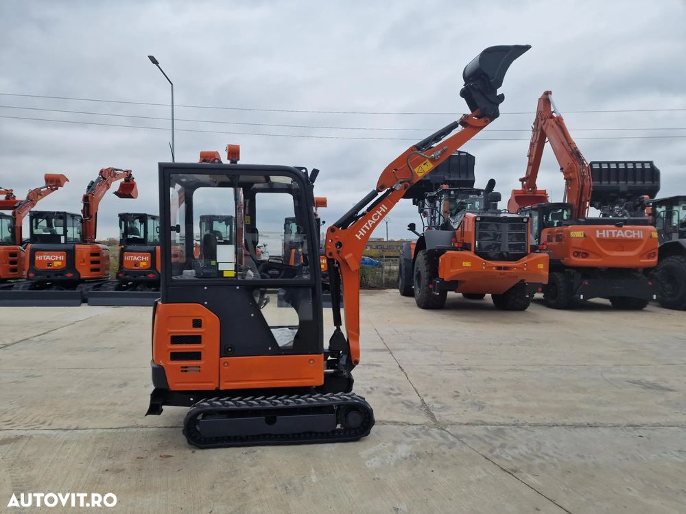 Hitachi ZX19, Masa operat 2tone, 2019, 1.596h, LAMA, CUPLA RAPIDA+3 CUPE, Senile extensibile, latime strans 0,98m, Inst picon, cabina, radio, senile 80% ok, STARE FOARTE BUNA, posibilitate leasing 4 ani, rata lunara 2.000 lei-PROMOTIE-17.900EUR+Tva - 31