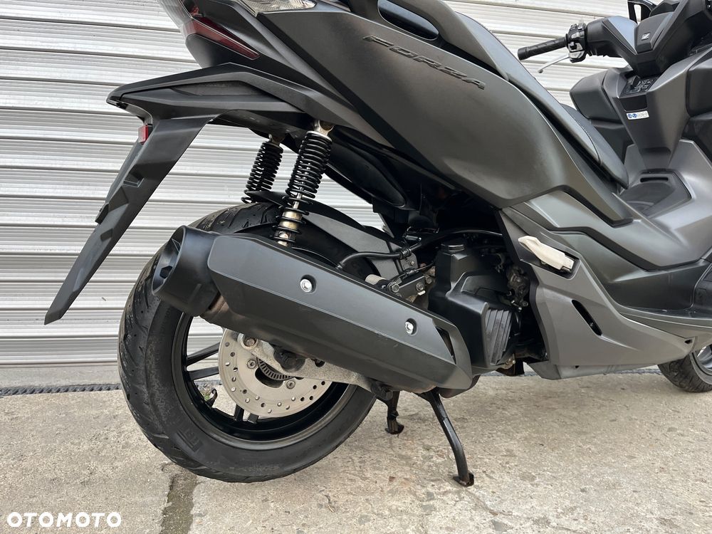 Honda NSS - 17