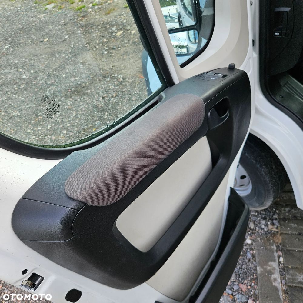 Peugeot BOXER 2.0 HDI h2 L2 Średniak klimatyzacja - 22