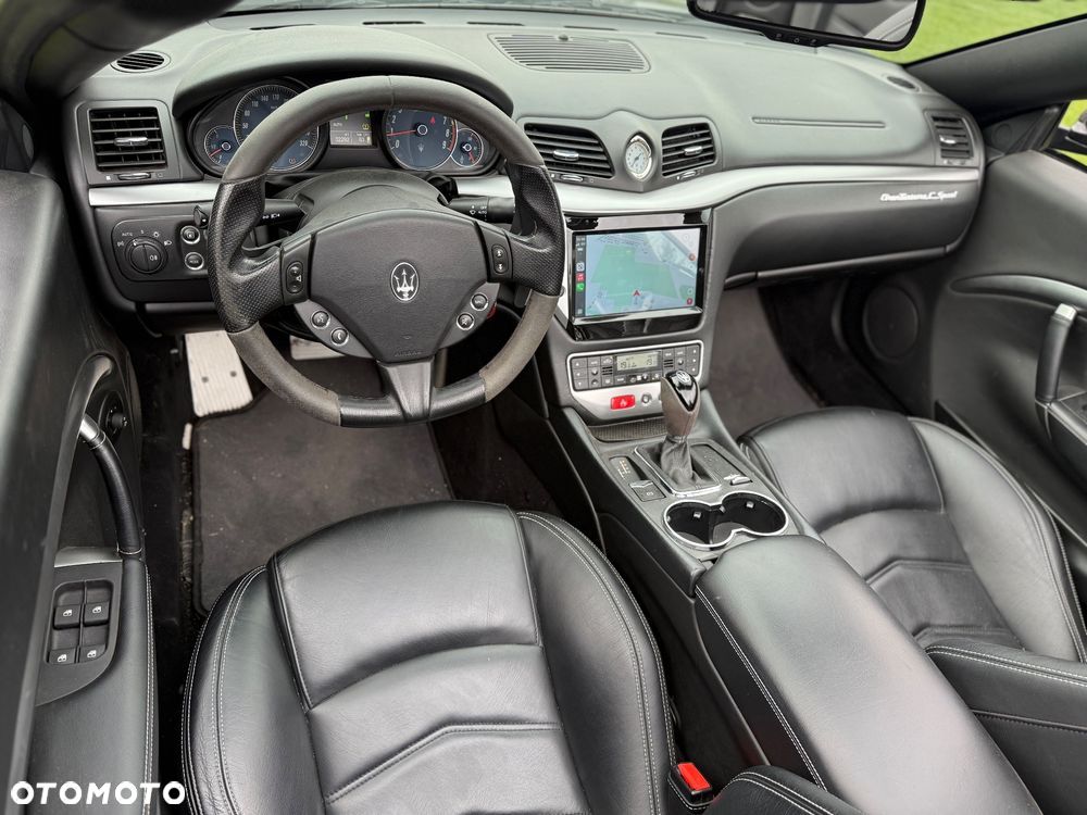 Maserati GranTurismo - 11